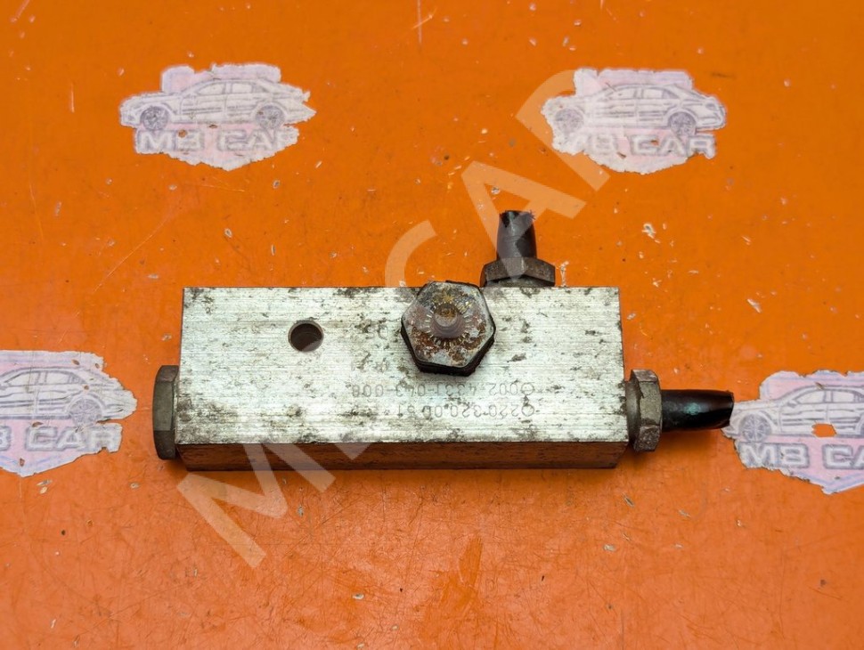 Распределитель гидроподвески MERCEDES-BENZ CL-класс C215 (1999 - 2002) фото 1 &mdash; Разборка Мерседес