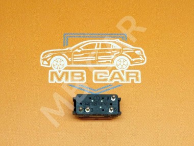 Кнопка аварийной сигнализации MERCEDES-BENZ SL-класс R129 (1989 - 1995) — Разборка Мерседес