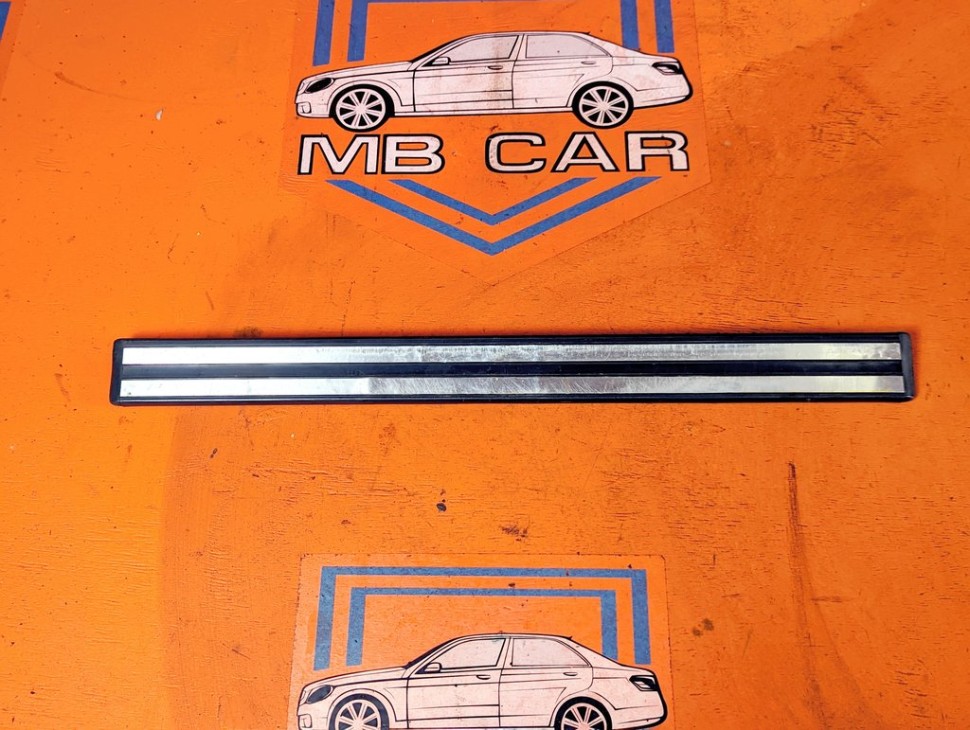 Накладка порога внутренняя MERCEDES-BENZ E-класс W210/S210 рестайлинг (1999 - 2003) E 200 2.0 MT (163 л.с.) фото 1 &mdash; Разборка Мерседес