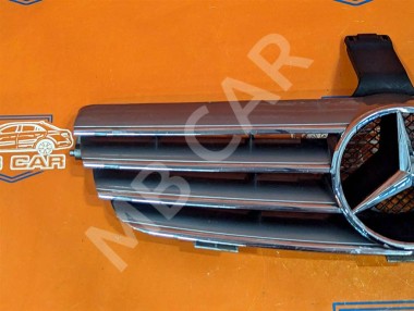 Решетка радиатора MERCEDES-BENZ CLK-класс C209/A209 (2002 - 2005) — Разборка Мерседес