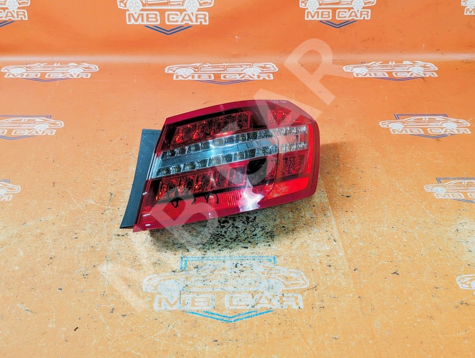 Фонарь задний правый MERCEDES-BENZ E-класс W212/S212/C207/A207 (2009 - 2013) фото 1 &mdash; Разборка Мерседес