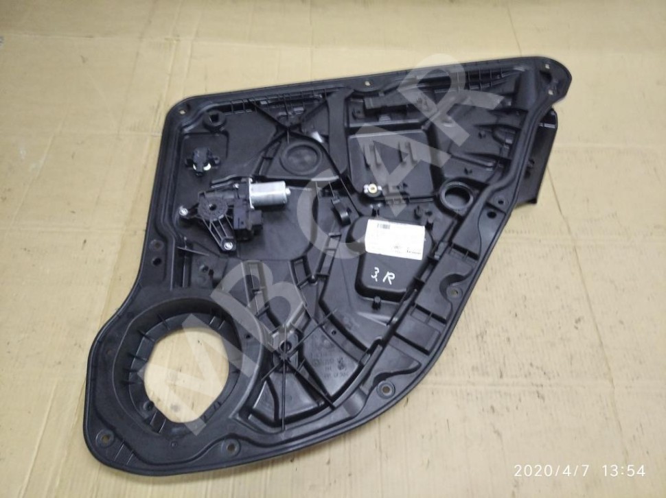 Стеклоподъемник задний правый MERCEDES-BENZ GLE-класс W166 (2015 - 2018) фото 1 — Разборка Мерседес