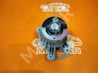 Опора двигателя MERCEDES-BENZ C-класс W205/S205/C205/A205 (2014 - 2018) — Разборка Мерседес