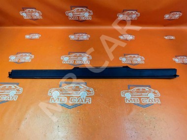 Накладка порога внутренняя MERCEDES-BENZ R-класс W251 (2005 - 2007) — Разборка Мерседес