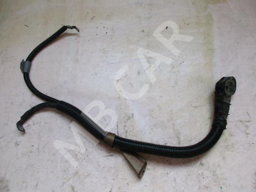 Провод плюсовой MERCEDES-BENZ S-класс W220 (1998 - 2005) фото 1 — Разборка Мерседес