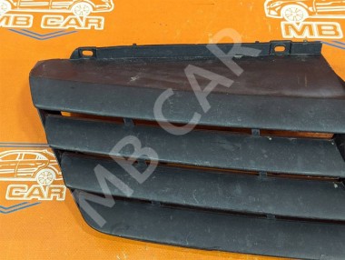 Решетка радиатора MERCEDES-BENZ VANEO W414 (2001 - 2005) — Разборка Мерседес