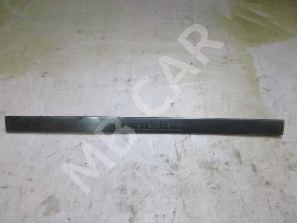 Накладка порога внутренняя MERCEDES-BENZ M-класс W163 рестайлинг (2001 - 2005) фото 1 — Разборка Мерседес