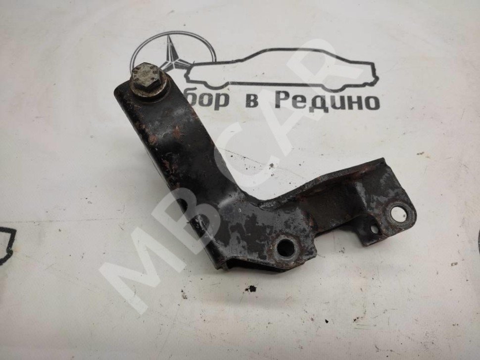 Кронштейн MERCEDES-BENZ Vito W638 (1996 - 2003) фото 1 — Разборка Мерседес