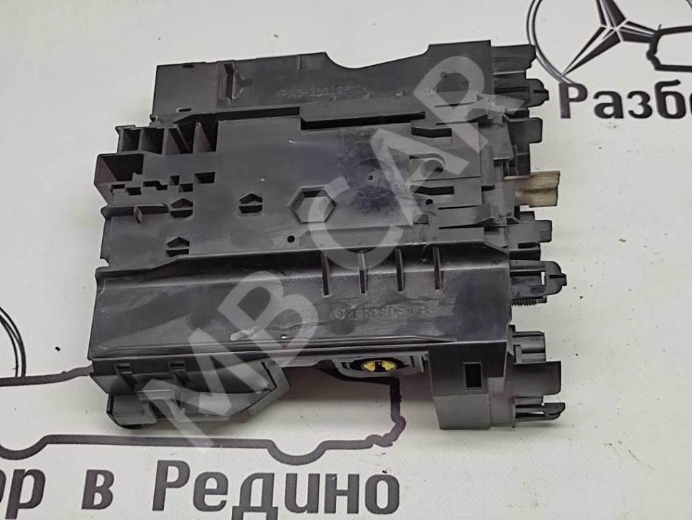 Блок предохранителей MERCEDES-BENZ C-класс W204/S204 (2006 - 2011) фото 1 — Разборка Мерседес