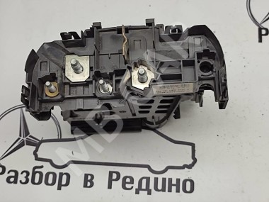 Блок предохранителей MERCEDES-BENZ C-класс W204/S204 (2006 - 2011) — Разборка Мерседес