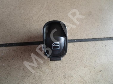 Кнопка стеклоподъемников MERCEDES-BENZ CLK-класс C209/A209 (2002 - 2005) — Разборка Мерседес