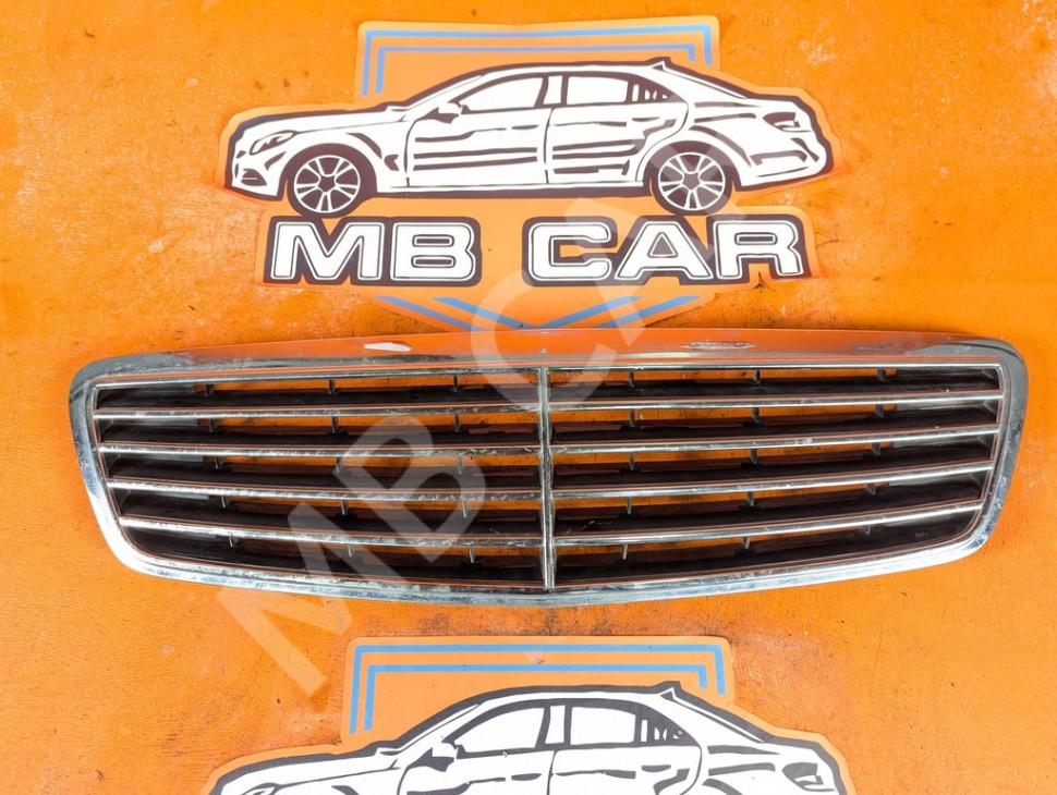 Решетка радиатора MERCEDES-BENZ S-класс W220 (1998 - 2005) фото 1 &mdash; Разборка Мерседес