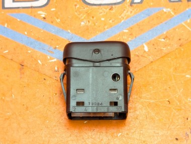 Кнопка центрального замка MERCEDES-BENZ V-класс W638/W639 (1996 - 2003) V 220 2.1 D AT (122 л.с.) &mdash; Разборка Мерседес