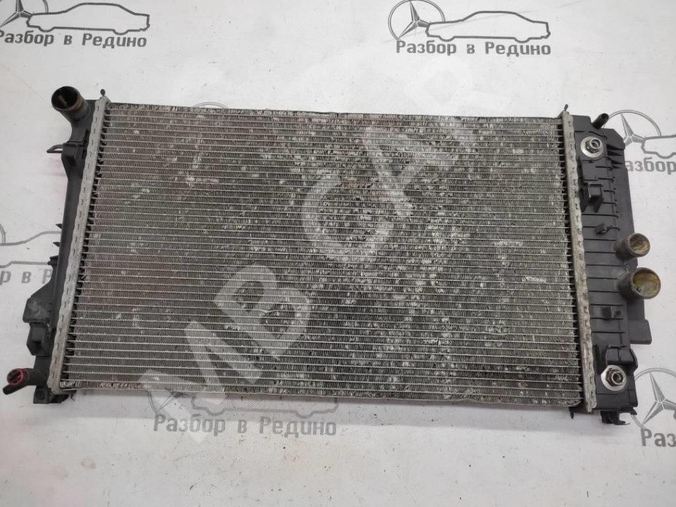 Радиатор MERCEDES-BENZ V-класс W639 (2003 - 2014) фото 1 &mdash; Разборка Мерседес