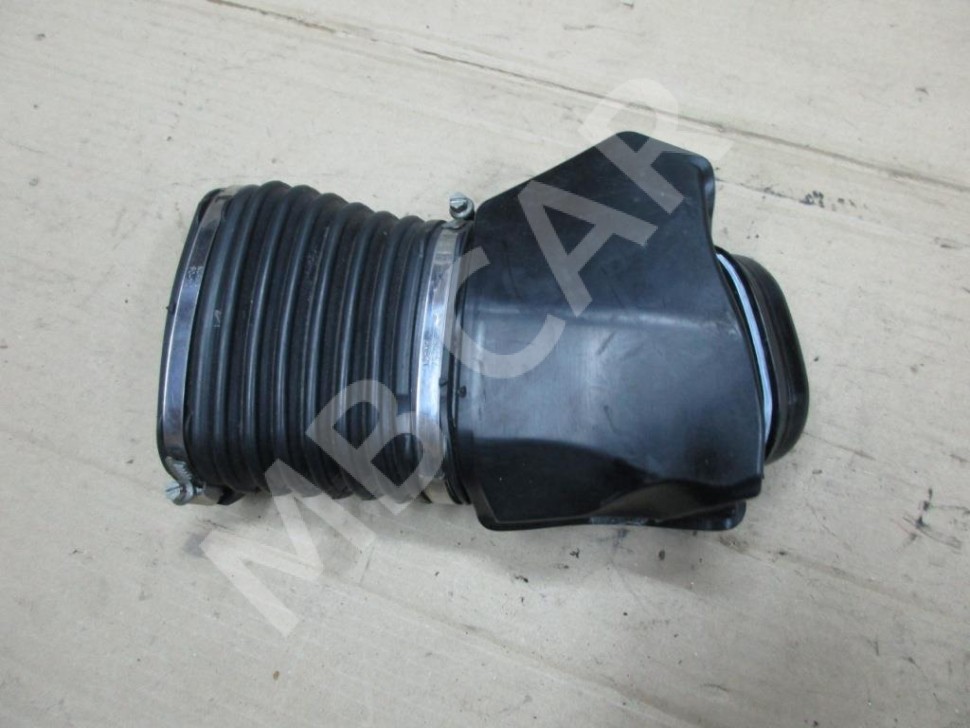 Патрубок воздушный MERCEDES-BENZ E-класс W213/S213/C238/A238 (2016 - 2021) фото 1 &mdash; Разборка Мерседес