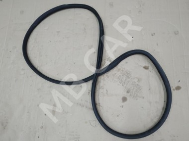 Уплотнитель дверного проема ( на кузове ) MERCEDES-BENZ C-класс AMG W205/S205/C205/A205 (2014 - 2018) — Разборка Мерседес