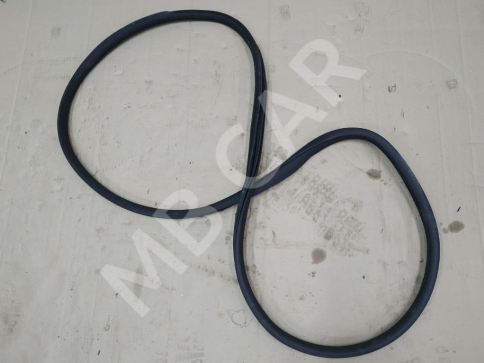 Уплотнитель дверного проема ( на кузове ) MERCEDES-BENZ C-класс AMG W205/S205/C205/A205 (2014 - 2018) фото 1 — Разборка Мерседес