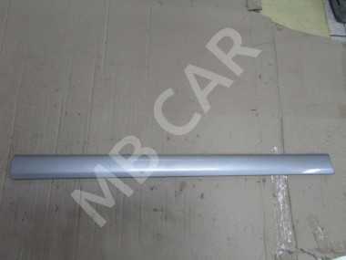 Молдинг двери MERCEDES-BENZ E-класс W210/S210 (1995 - 1999) — Разборка Мерседес