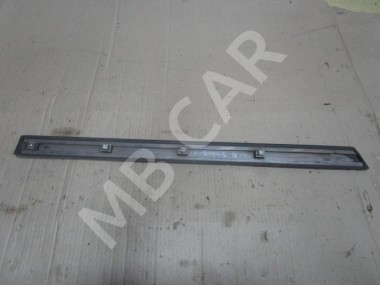 Молдинг двери MERCEDES-BENZ W124 W124/S124/C124/A124 (1984 - 1993) — Разборка Мерседес