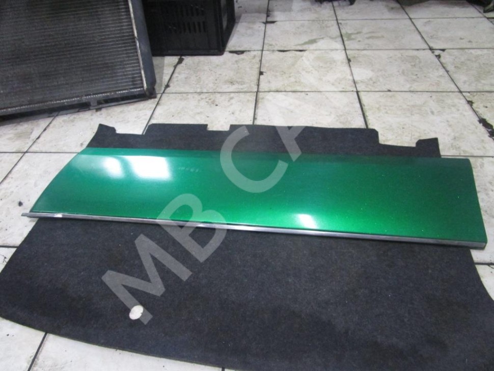 Молдинг двери MERCEDES-BENZ E-класс W124/S124/C124/A124 (1984 - 1997) фото 1 — Разборка Мерседес