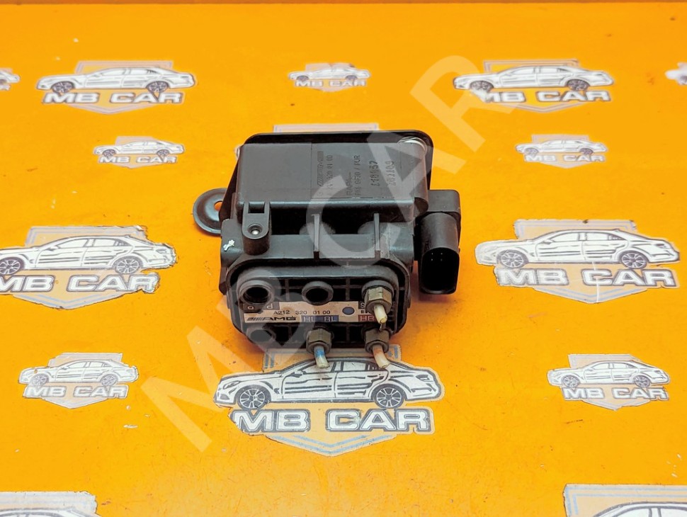 Блок клапанов пневмоподвески MERCEDES-BENZ E-класс AMG W212/S212/C207/A207 рестайлинг (2013 - 2016) фото 1 &mdash; Разборка Мерседес