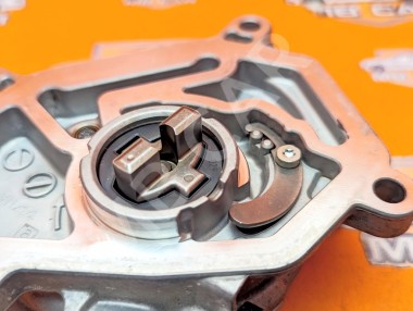 Насос вакуумный MERCEDES-BENZ CLA-класс C118/X118 (2019 - 2023) &mdash; Разборка Мерседес