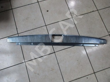 Накладка замка багажника MERCEDES-BENZ E-класс W212/S212/C207/A207 (2009 - 2013) — Разборка Мерседес