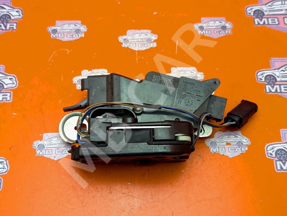 Замок двери задней правой MERCEDES-BENZ V-класс W639 (2003 - 2014) фото 1 &mdash; Разборка Мерседес