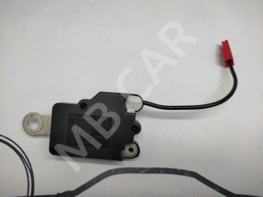 Усилитель антенны MERCEDES-BENZ S-класс W220 рестайлинг (2002 - 2005) — Разборка Мерседес