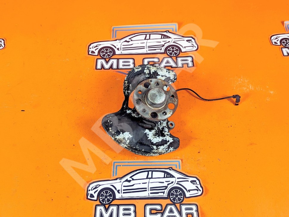 Кулак поворотный передний левый MERCEDES-BENZ C-класс W204/S204/С204 рестайлинг (2011 - 2015) фото 1 &mdash; Разборка Мерседес