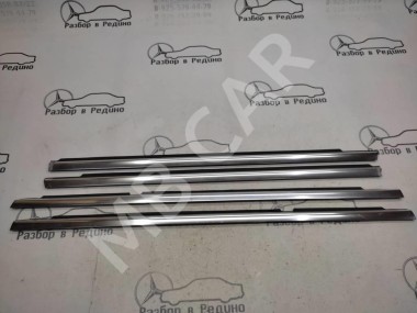 Молдинг стекла двери MERCEDES-BENZ R-класс W251 (2005 - 2007) — Разборка Мерседес