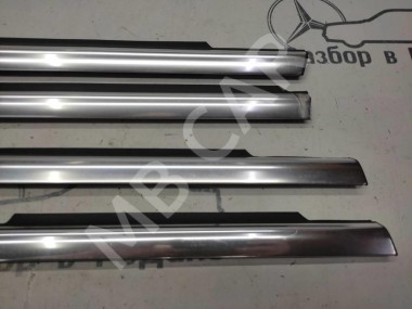 Молдинг стекла двери MERCEDES-BENZ R-класс W251 (2005 - 2007) — Разборка Мерседес