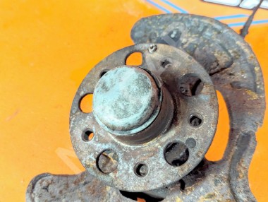 Кулак поворотный передний правый MERCEDES-BENZ C-класс W203/S203/CL203 рестайлинг (2004 - 2008) &mdash; Разборка Мерседес