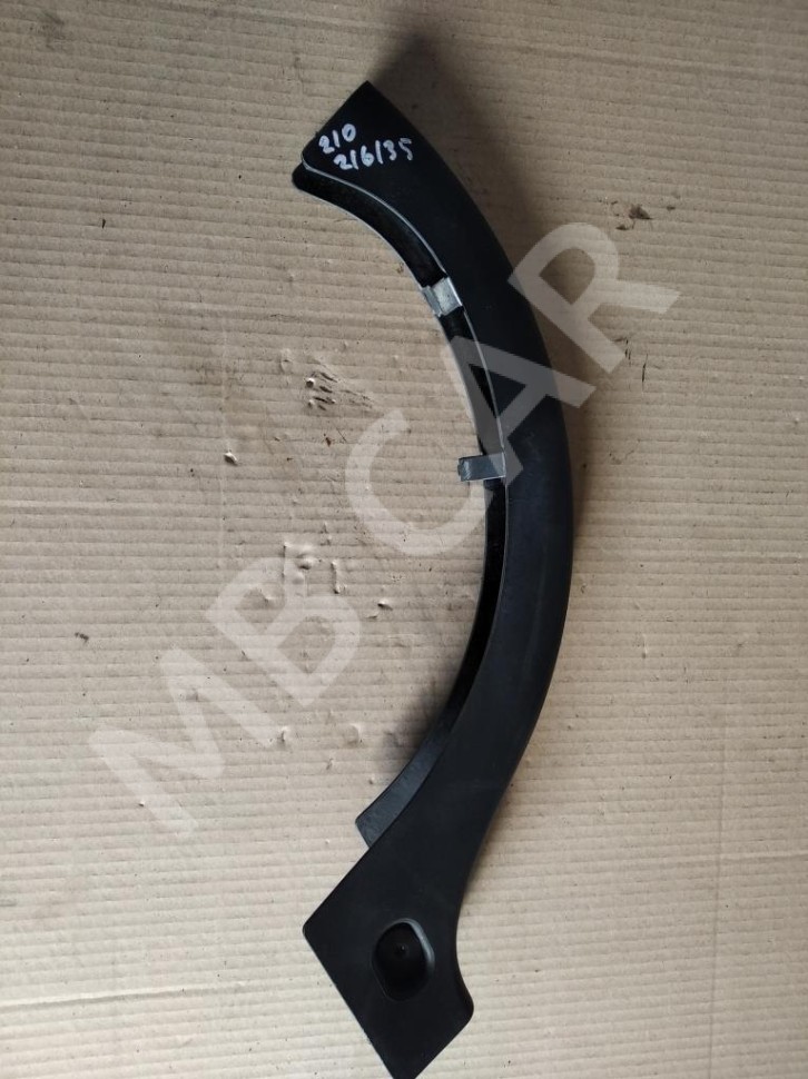 Накладка петли багажника MERCEDES-BENZ E-класс W210/S210 (1995 - 1999) фото 1 &mdash; Разборка Мерседес