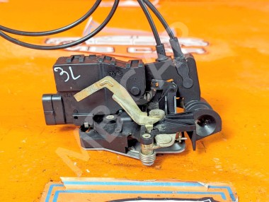 Замок двери задней левой MERCEDES-BENZ M-класс W163 (1997 - 2001) &mdash; Разборка Мерседес