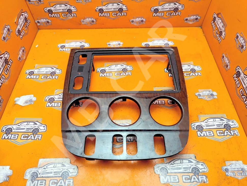 Накладка блока климата MERCEDES-BENZ M-класс W163 рестайлинг (2001 - 2005) фото 1 &mdash; Разборка Мерседес