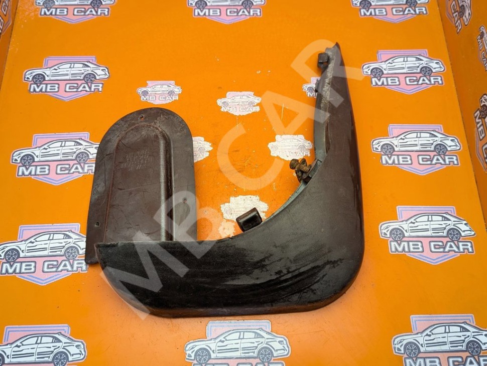 Брызговик MERCEDES-BENZ CLK-класс C209/A209 (2002 - 2005) фото 1 &mdash; Разборка Мерседес