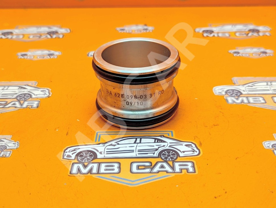 Патрубок интеркулера MERCEDES-BENZ GL-класс X164 рестайлинг (2009 - 2012) фото 1 — Разборка Мерседес