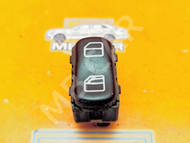 Кнопка стеклоподъемников MERCEDES-BENZ Vito W638 (1996 - 2003) — Разборка Мерседес