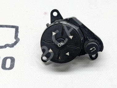 Кнопка на руле MERCEDES-BENZ S-класс W221 (2005 - 2009) — Разборка Мерседес