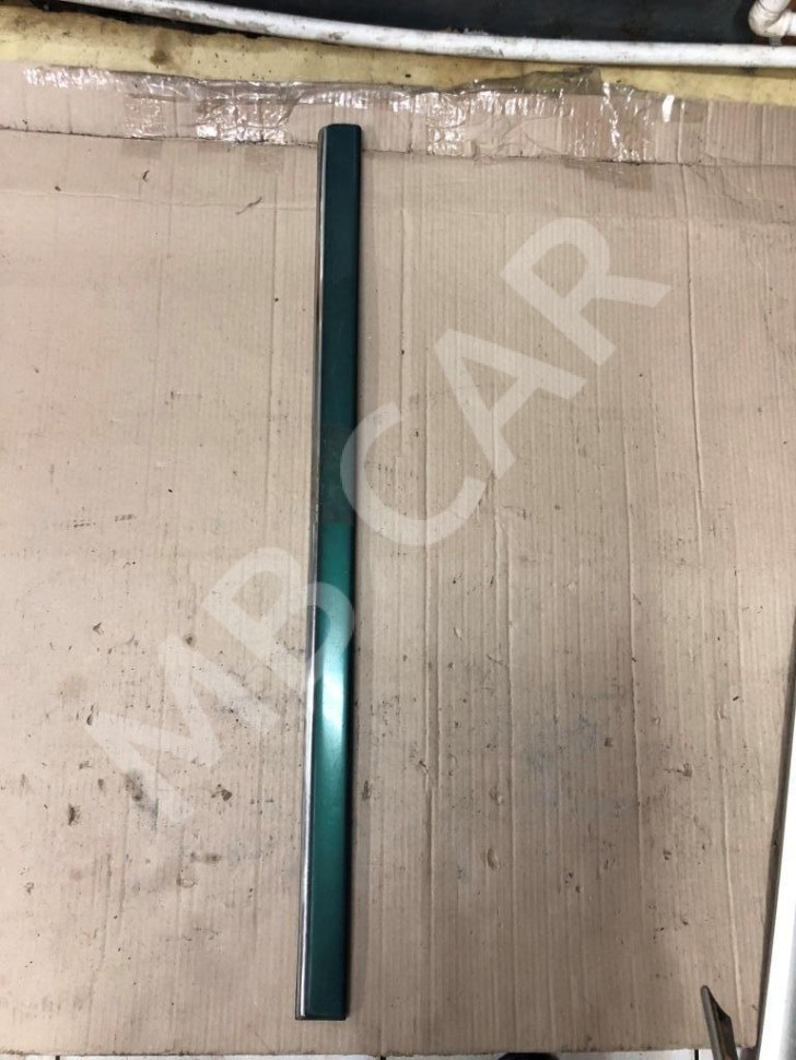 Молдинг двери MERCEDES-BENZ C-класс W202/S202 (1993 - 1997) фото 1 — Разборка Мерседес