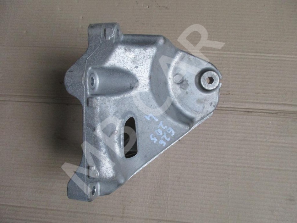 Лапа левая MERCEDES-BENZ C-класс W205/S205/C205/A205 (2014 - 2018) фото 1 &mdash; Разборка Мерседес