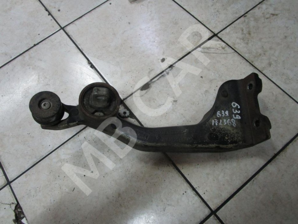 Кронштейн редуктора MERCEDES-BENZ Vito W639 рестайлинг (2010 - 2014) фото 1 &mdash; Разборка Мерседес