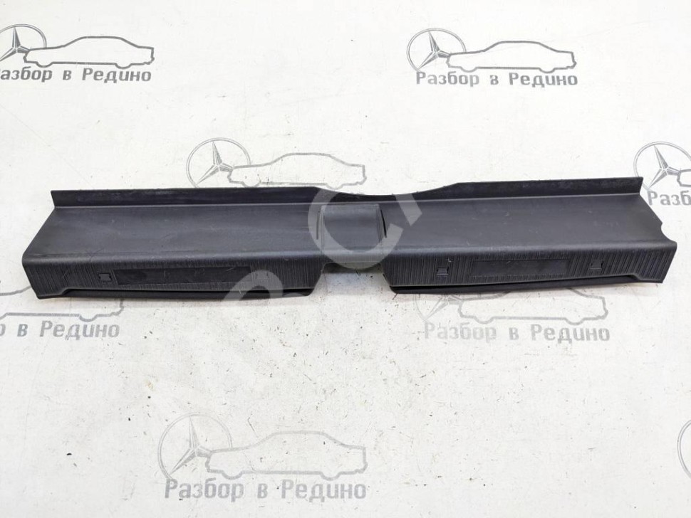 Накладка замка багажника MERCEDES-BENZ A-класс W168 (1997 - 2001) фото 1 — Разборка Мерседес