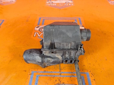 Корпус воздушного фильтра MERCEDES-BENZ E-класс W124/S124/C124/A124 (1984 - 1997) E 300 CDI 3.0 AT (136 л.с.) &mdash; Разборка Мерседес
