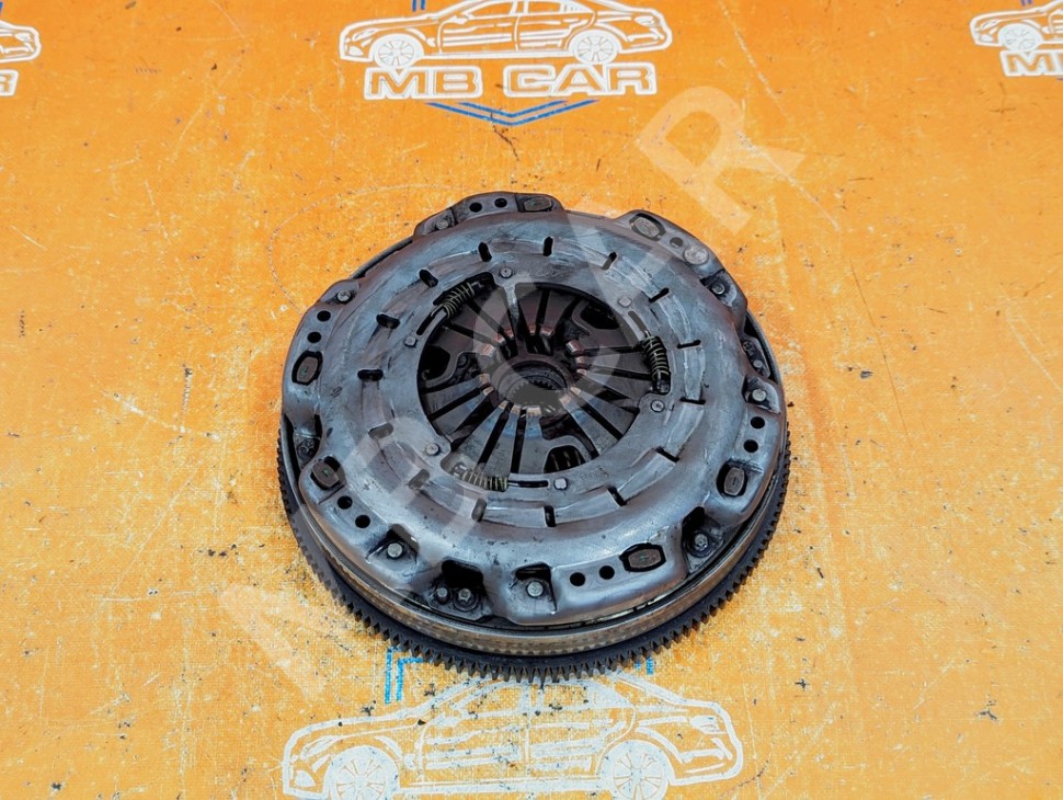 Маховик МКПП MERCEDES-BENZ Vito W639 (2003 - 2010) фото 1 &mdash; Разборка Мерседес