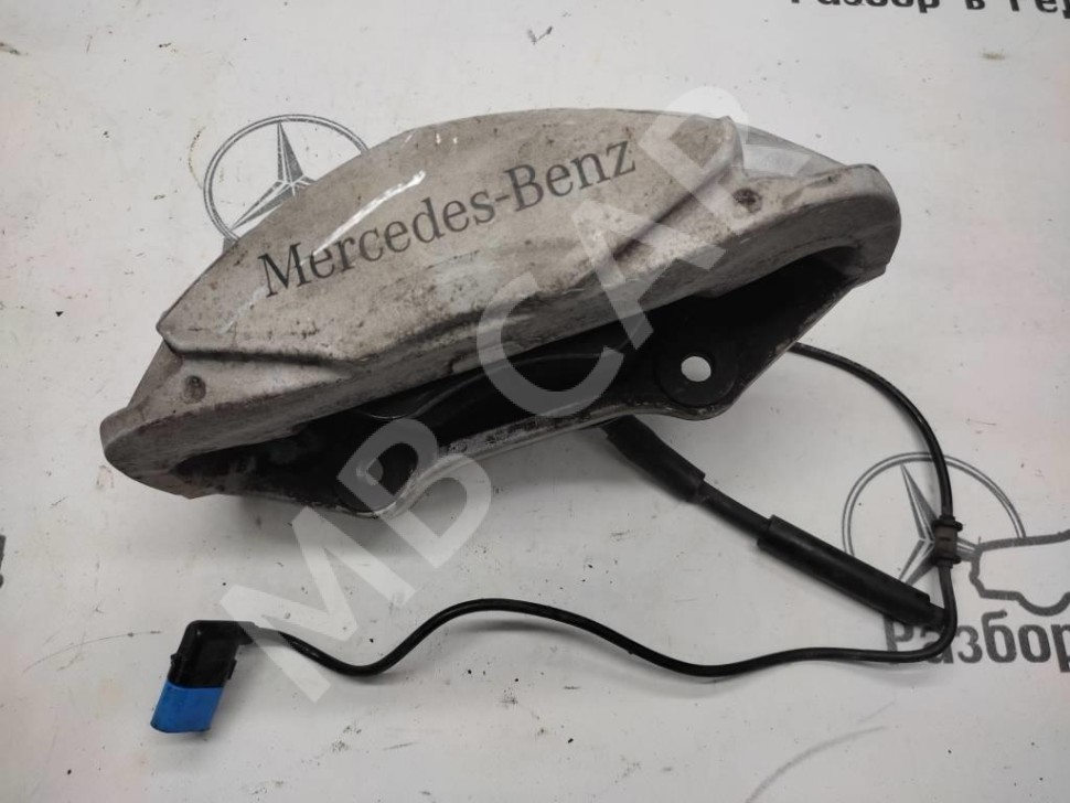 Суппорт передний правый MERCEDES-BENZ C-класс W205/S205/C205/A205 (2014 - 2018) фото 1 — Разборка Мерседес