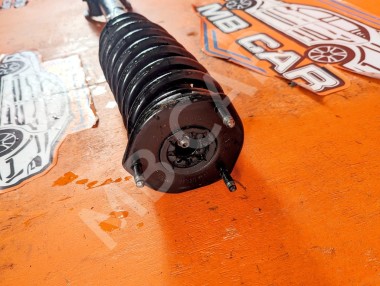 Стойка передняя MERCEDES-BENZ GLE-класс W166 (2015 - 2018) &mdash; Разборка Мерседес