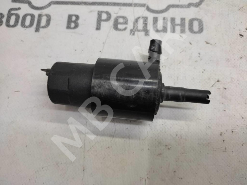 Насос омывателей MERCEDES-BENZ Vito W638 (1996 - 2003) фото 1 — Разборка Мерседес