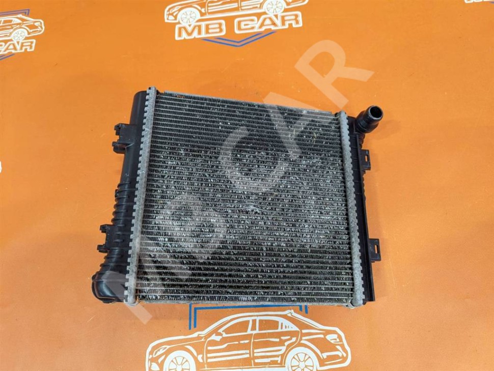 Радиатор дополнительный MERCEDES-BENZ C-класс AMG W205/S205/C205/A205 (2014 - 2018) фото 1 — Разборка Мерседес